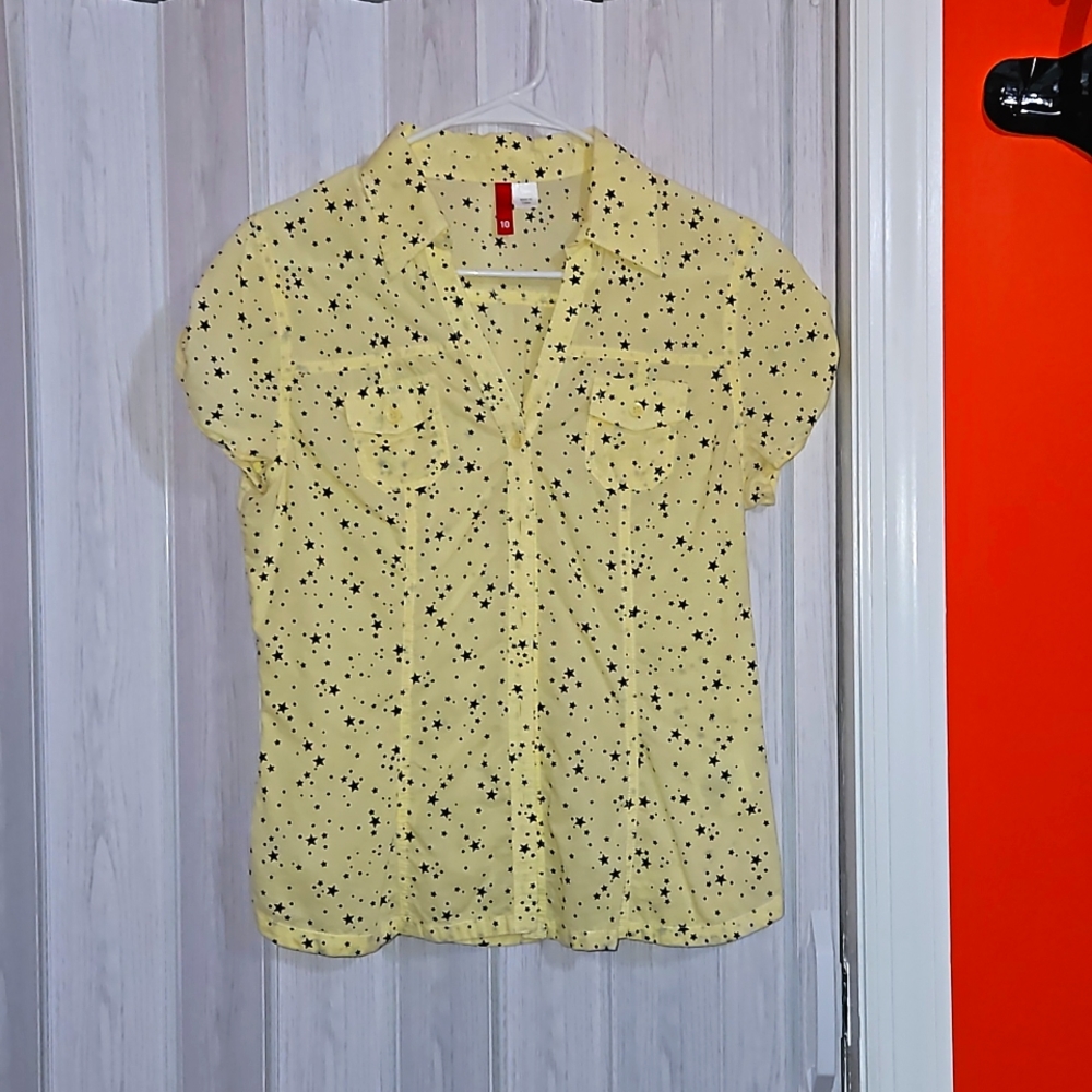 Buttoned shirt
